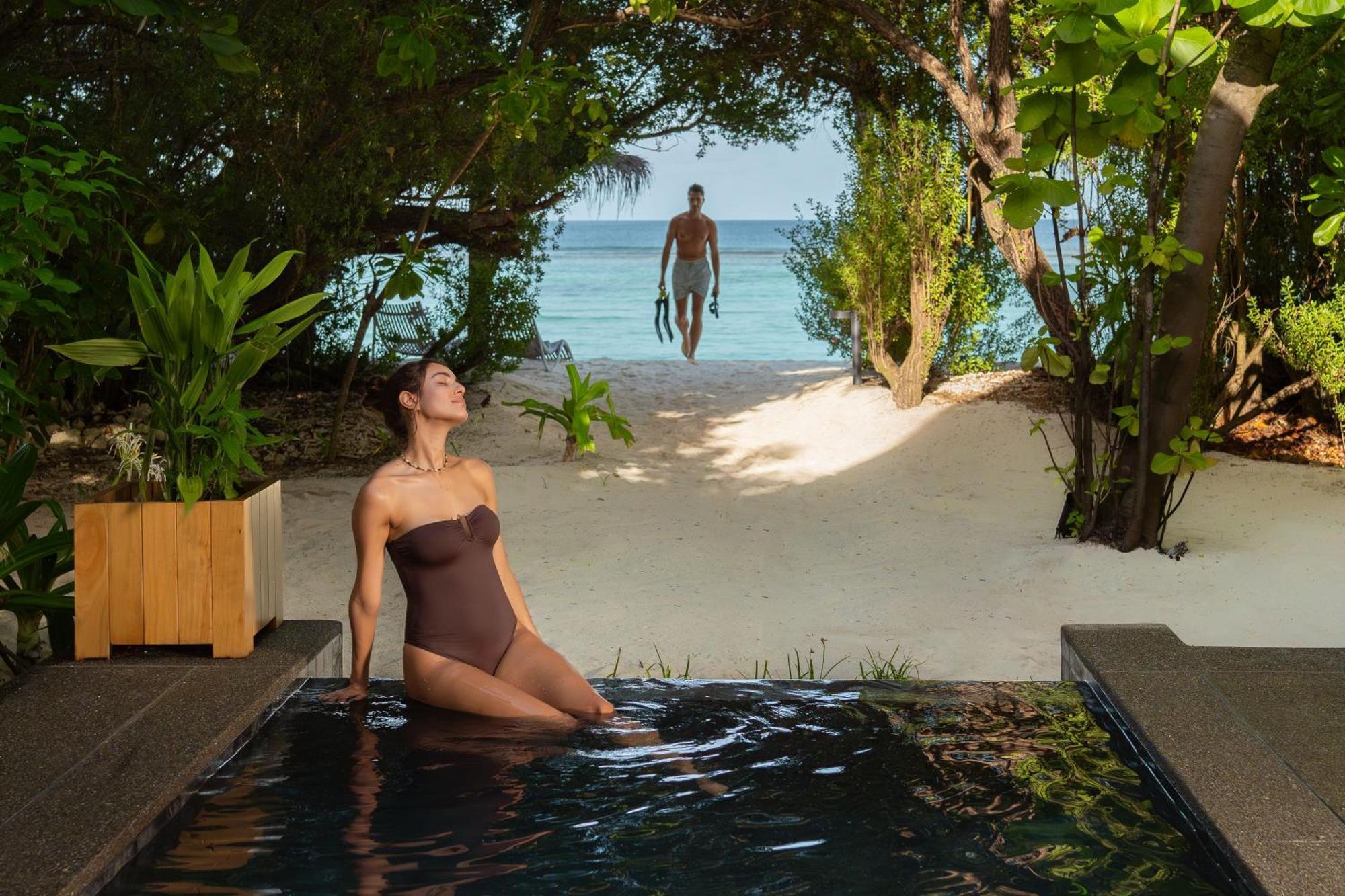 Raaya By Atmosphere Maakurathu Exterior photo