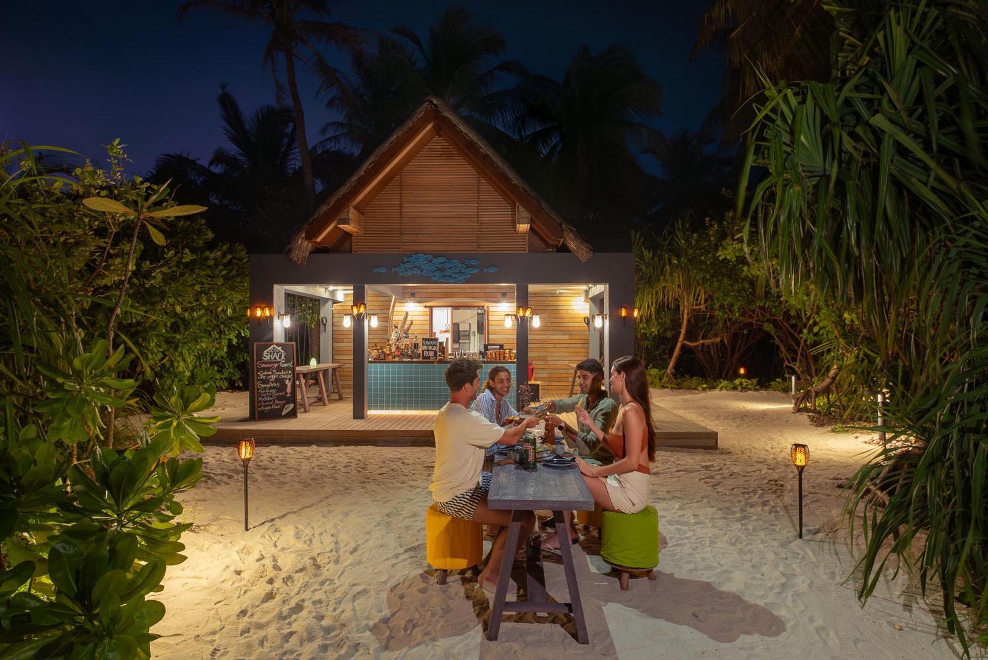 Raaya By Atmosphere Maakurathu Exterior photo