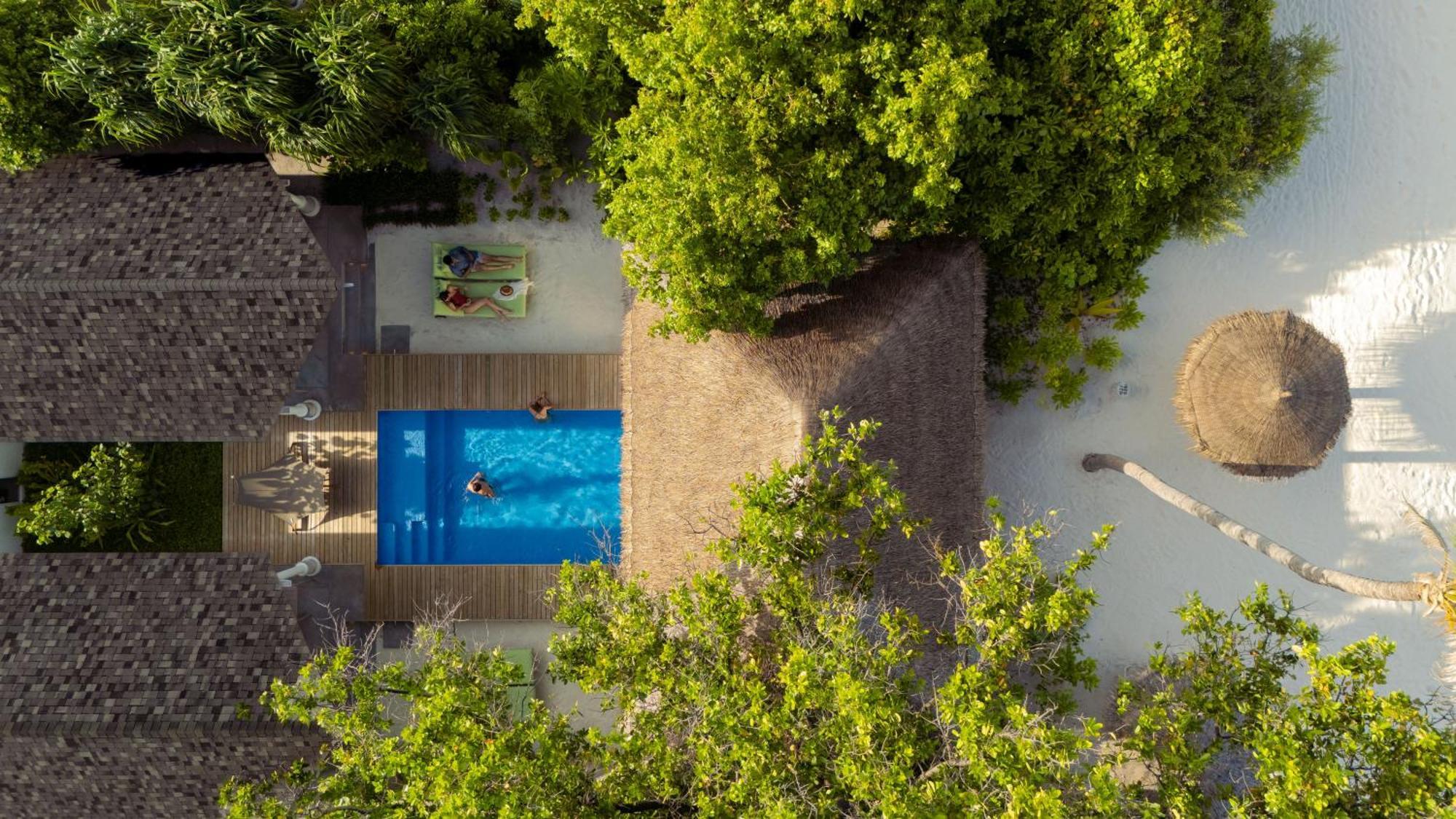 Raaya By Atmosphere Maakurathu Exterior photo
